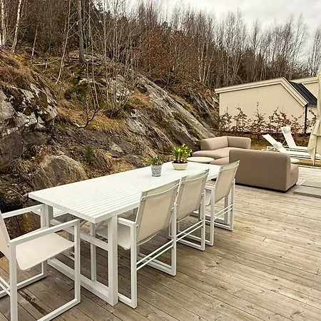 Modern With Panoramic Views Near Kragero